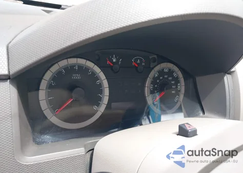 2009 Ford Escape Xlt z USA, uszkodzony, nr VIN 1FMCU03G99KA16639